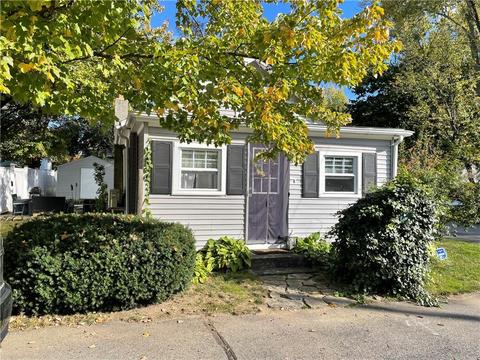 62 Ryan Ave, Warwick, RI 02889 photo 1