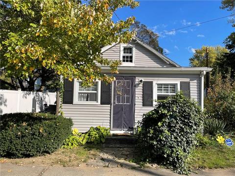 62 Ryan Ave, Warwick, RI 02889 photo 2