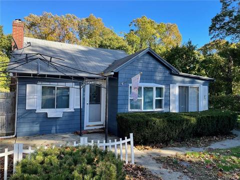 22 Abbott Ave, Warwick, RI 02886 photo 1