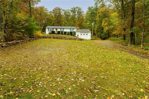 19 Douglas Rd, Webster, MA 01570 photo 2