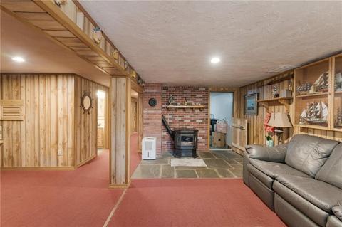 19 Douglas Rd, Webster, MA 01570 photo 11