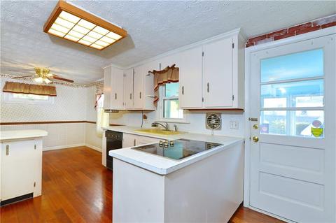 28 Oberlin Dr, Warwick, RI 02886 photo 12