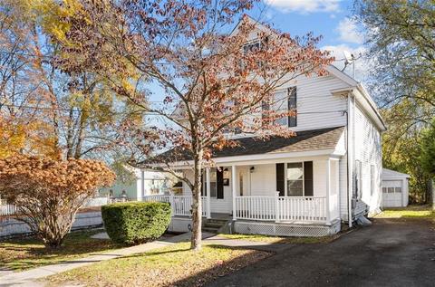 28 Sunnyside Ave, Woonsocket, RI 02895 photo 2