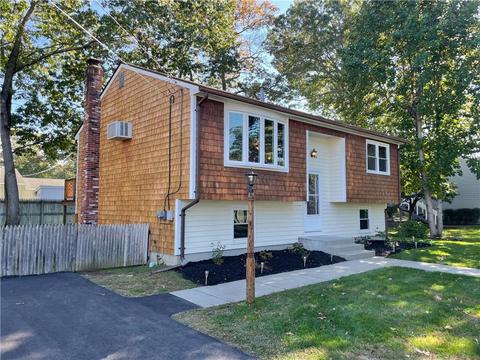 90 Naples Ave, Warwick, RI 02886 photo 1