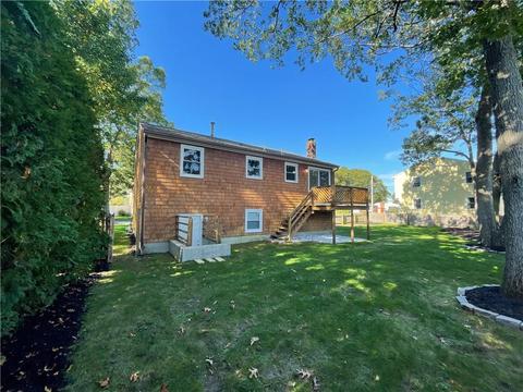 90 Naples Ave, Warwick, RI 02886 photo 3