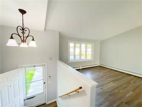 90 Naples Ave, Warwick, RI 02886 photo 16
