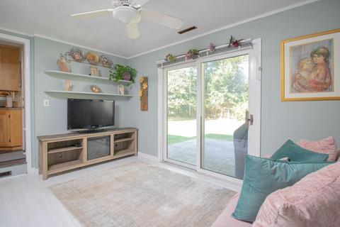 69 Forestdale Dr, Cumberland, RI 02864 photo 14