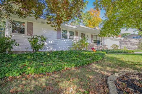 69 Forestdale Dr, Cumberland, RI 02864 photo 3