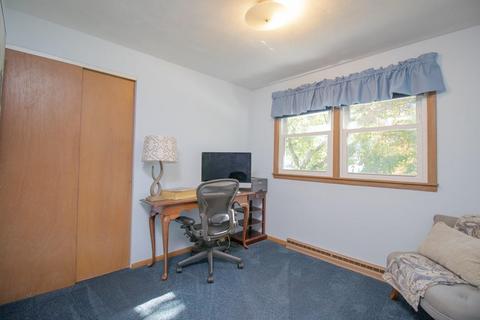 69 Forestdale Dr, Cumberland, RI 02864 photo 13