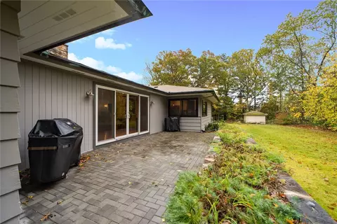 37 Old Forge Rd, Smithfield, RI 02917 photo 13