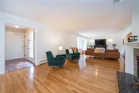 37 Old Forge Rd, Smithfield, RI 02917 photo 3