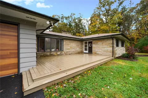 37 Old Forge Rd, Smithfield, RI 02917 photo 2