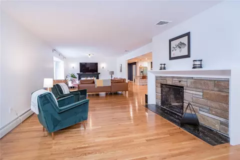 37 Old Forge Rd, Smithfield, RI 02917 photo 4