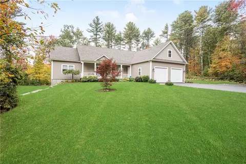 15 Edies Ln, Exeter, RI 02822 photo 2