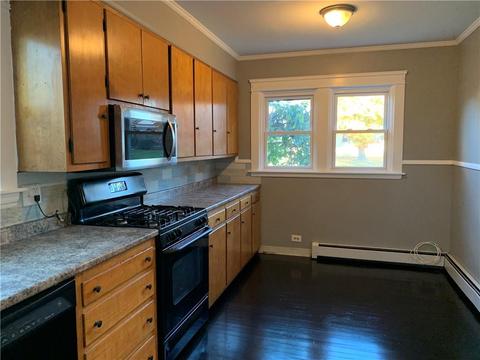 897 Main St, Warren, RI 02885 photo 2