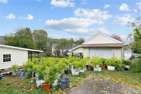 275 Grand St, Woonsocket, RI 02895 photo 39