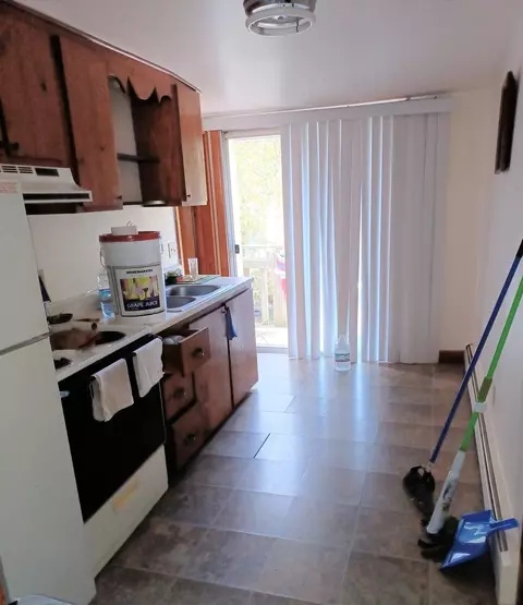 231 Greene St, Woonsocket, RI 02895 photo 9