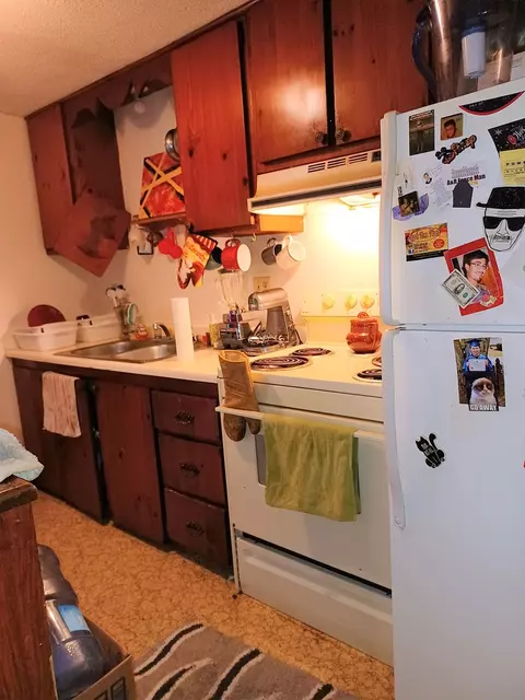 231 Greene St, Woonsocket, RI 02895 photo 8