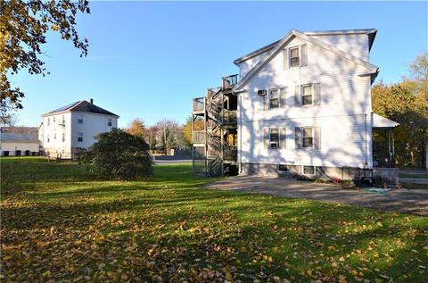 8 Baker St, Johnston, RI 02919 photo 2