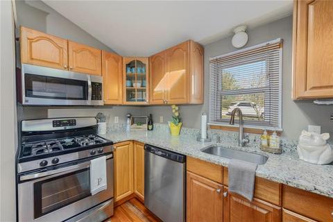 25 Spring St, Westerly, RI 02891 photo 10