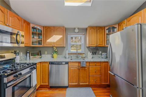 25 Spring St, Westerly, RI 02891 photo 9