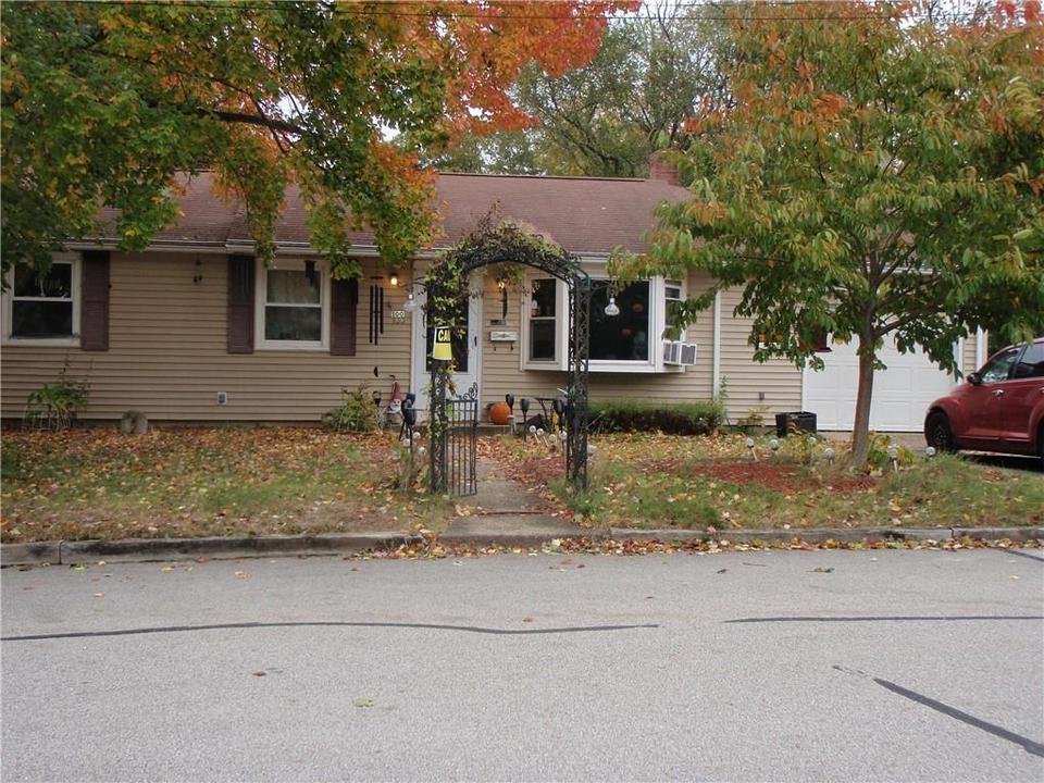 100 Harley St, West Warwick, RI 02893 14 Photos MLS 1297922 Movoto