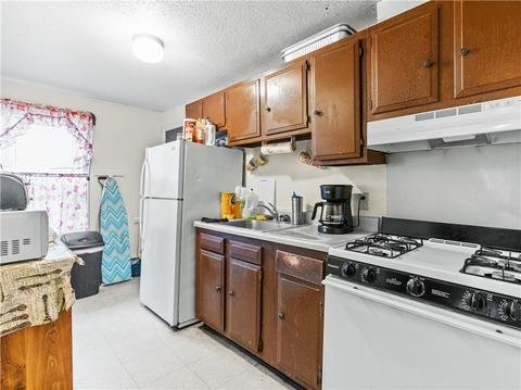 495 Front St, Woonsocket, RI 02895 photo 3