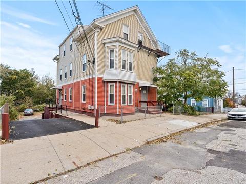 495 Front St, Woonsocket, RI 02895 photo 2