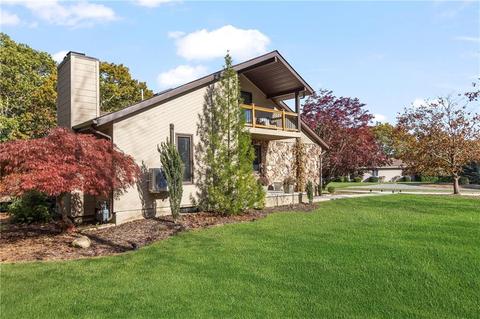 2 Doric Ct, Coventry, RI 02816 photo 3