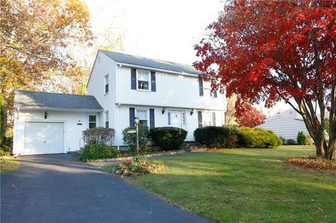 88 Timberline Rd, Warwick, RI 02886 photo 1