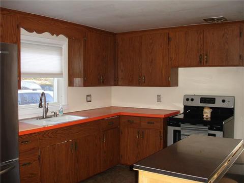 31 Colony Ave, Woonsocket, RI 02895 photo 8