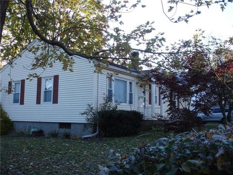 31 Colony Ave, Woonsocket, RI 02895 photo 3