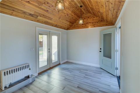 21 Prudence Ct, Warwick, RI 02888 photo 3