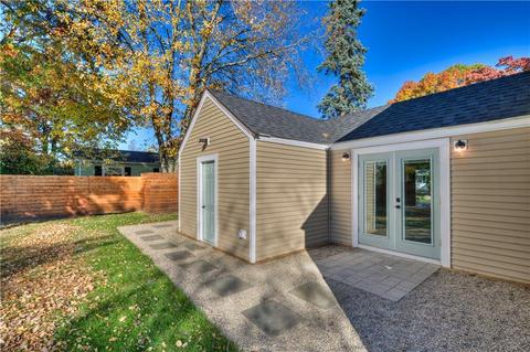 21 Prudence Ct, Warwick, RI 02888 photo 40