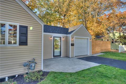 21 Prudence Ct, Warwick, RI 02888 photo 31