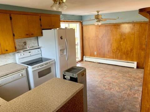 9 Lorraine Ave, Coventry, RI 02816 photo 5