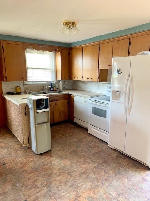 9 Lorraine Ave, Coventry, RI 02816 photo 3