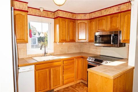 161 Claypool Dr, Warwick, RI 02886 photo 14