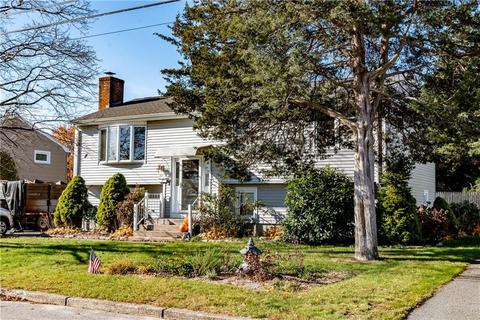 161 Claypool Dr, Warwick, RI 02886 photo 2