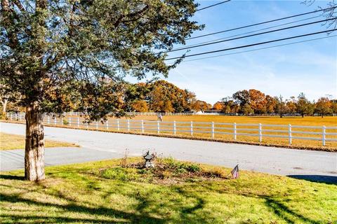 161 Claypool Dr, Warwick, RI 02886 photo 3