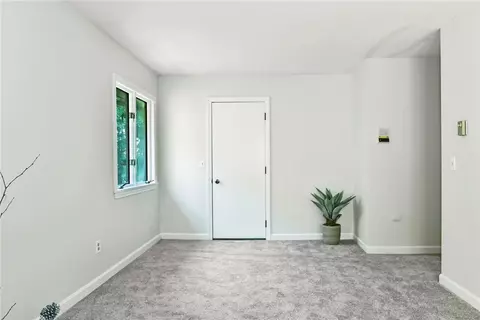 2 Downing Ln, Warwick, RI 02886 photo 25