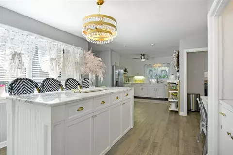 2 Downing Ln, Warwick, RI 02886 photo 10