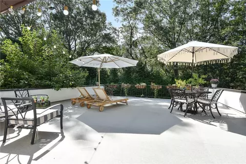 2 Downing Ln, Warwick, RI 02886 photo 36