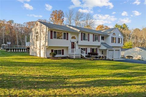 900 Broncos Hwy, Mapleville, RI 02839 photo 4