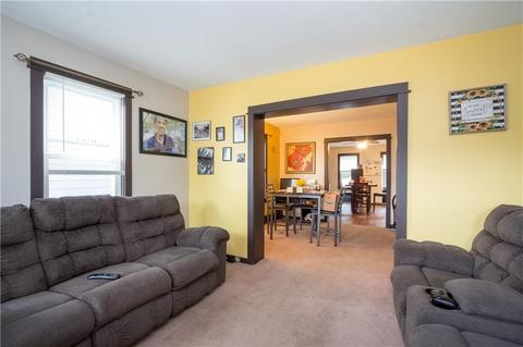 585 Wood Ave, Woonsocket, RI 02895 photo 10