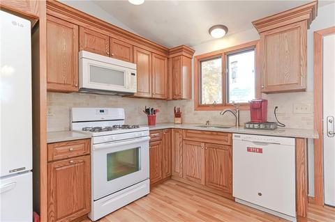 19 Doris Ave, Warwick, RI 02889 photo 8