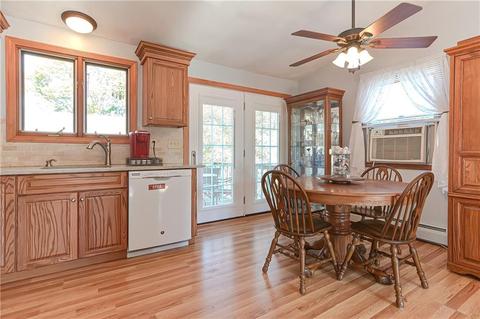 19 Doris Ave, Warwick, RI 02889 photo 5