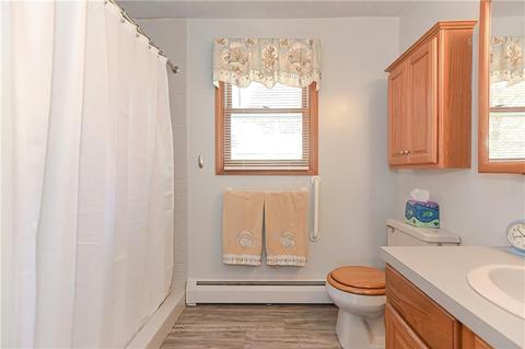 19 Doris Ave, Warwick, RI 02889 photo 11