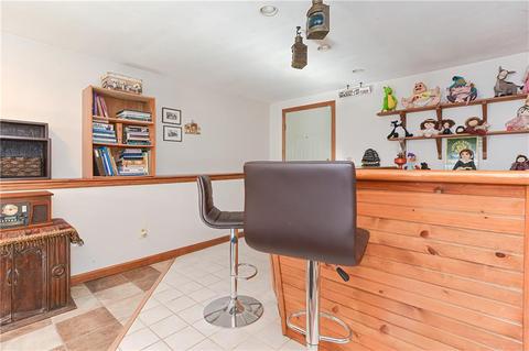 19 Doris Ave, Warwick, RI 02889 photo 18