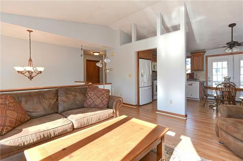 19 Doris Ave, Warwick, RI 02889 photo 4